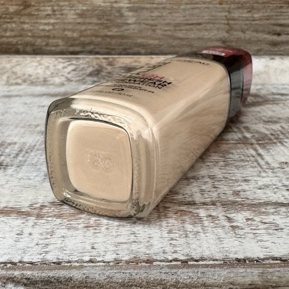 L'Oreal Infallible Fresh Wear Foundation 405 Porcelain |‎ MSRP = $17